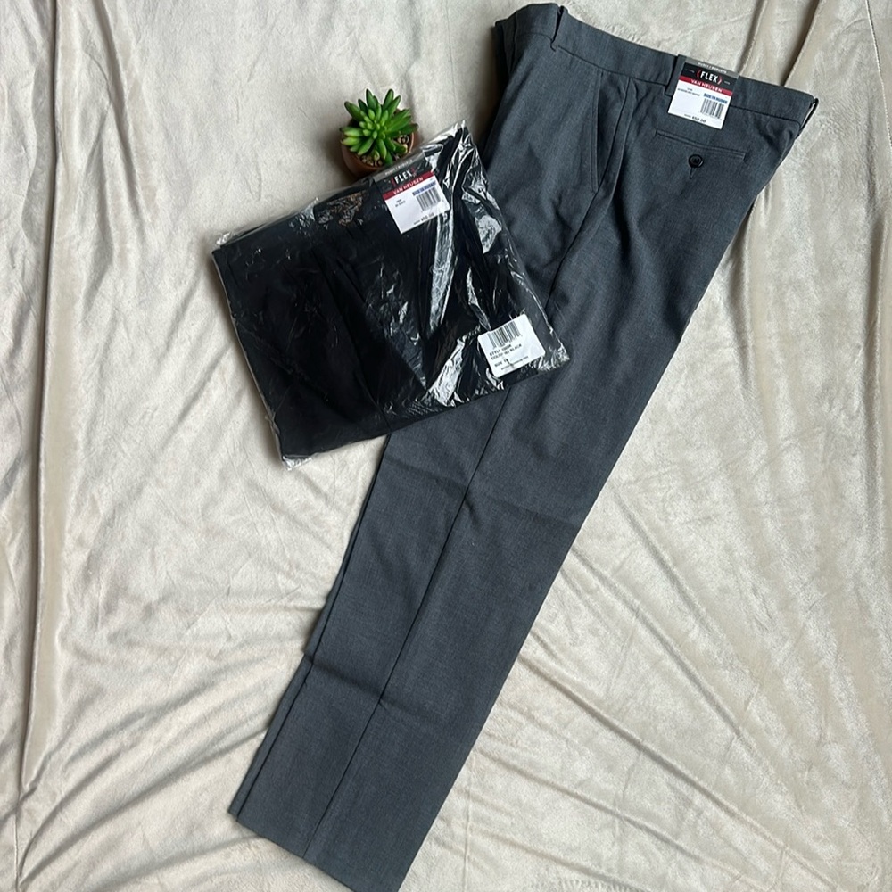 (2) Van Heusen Dress Pant size 18 Husky
